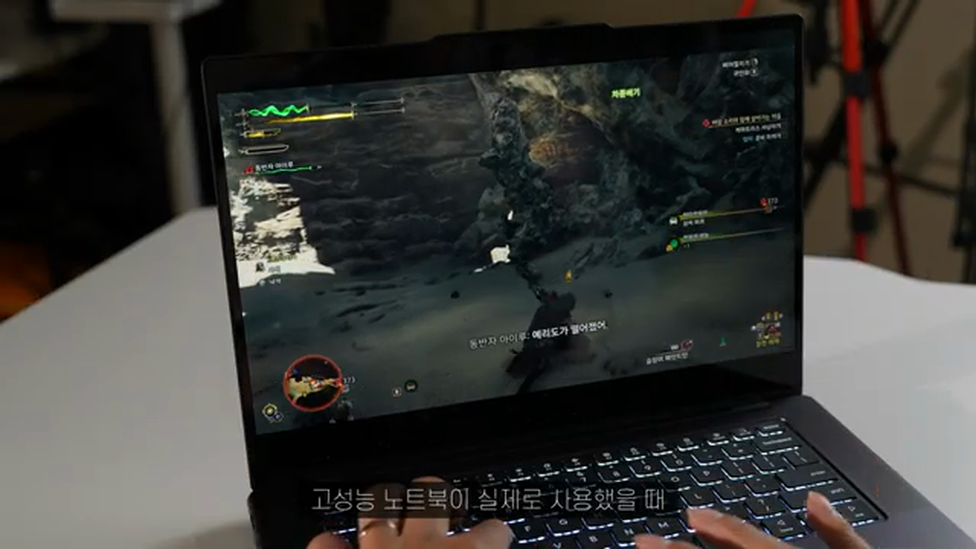 레노버 Yoga Pro 7 15인치 리뷰: Ryzen AI Max+ 388과 Radeon 8060S로 개발·AI·영상 편집까지