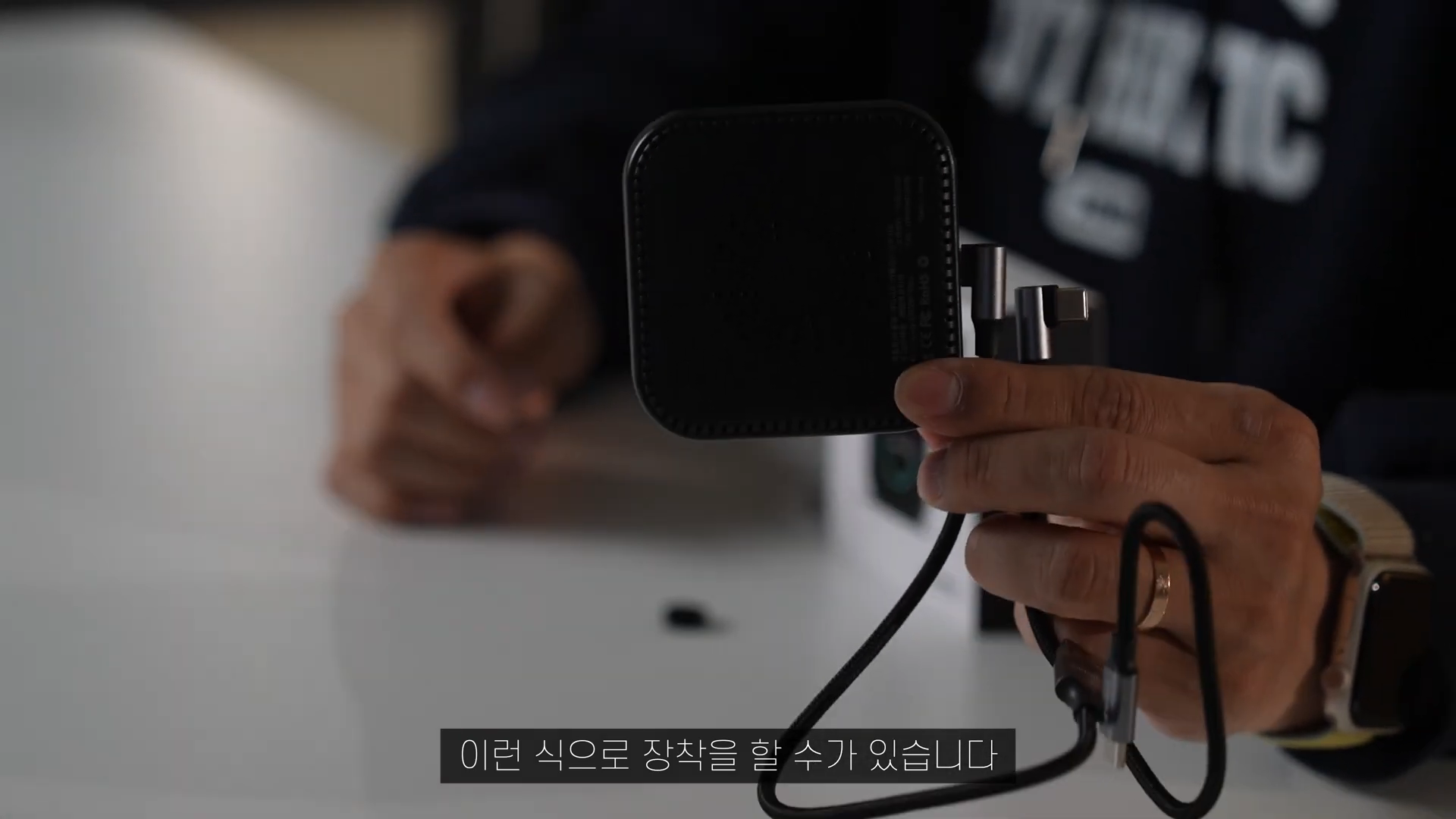아이나비 ICP-100 실사용 리뷰: GV80에서 무선 카플레이로 유튜브·넷플릭스까지, 진짜 올인원 동글일까?